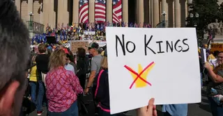 ট্রাম্পের নীতির বিরুদ্ধে যুক্তরাষ্ট্রের পাঁচ শহরে বিক্ষোভ